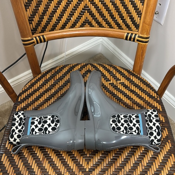Coach Rivington Waterproof Chelsea Boots - Picture 5 of 6